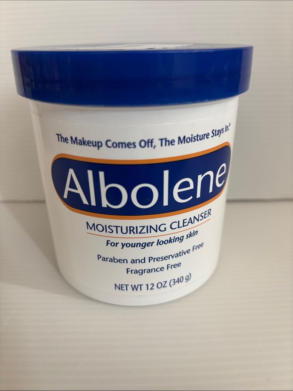 Abilene Moisturizing Cleanser – White with Blue Lid new